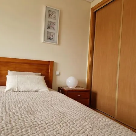 Appartement T1 60 Sq M For Rent Next To The Bay *