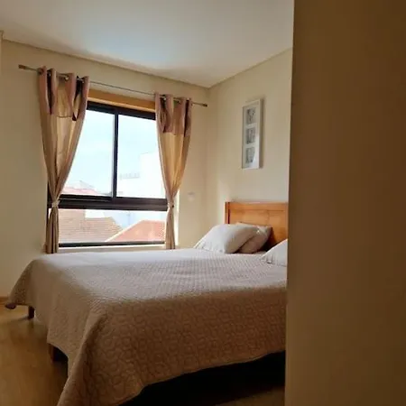 T1 60 Sq M For Rent Next To The Bay 상 마르티뇨 두 포르투