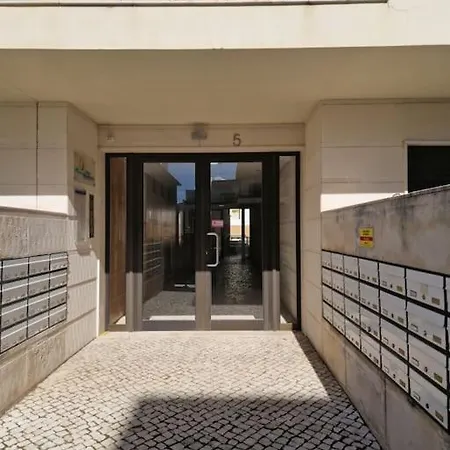 Apartment T1 60 Sq M For Rent Next To The Bay *